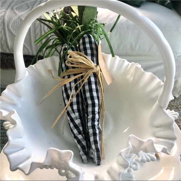 🥕NWT Set 3 Large Buffalo Check Easter Carrots - Picture 2 of 8